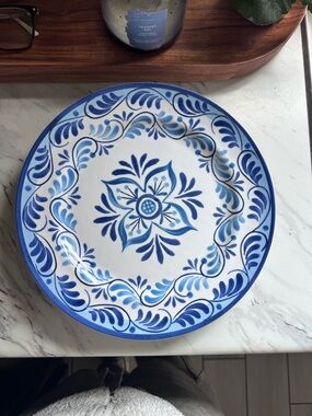 Shabby Chic White Gloss Melamine Plates (4)